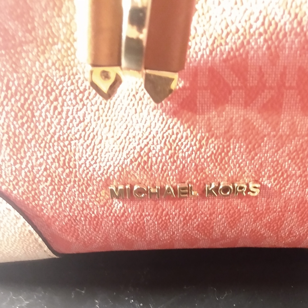 Handbag - Picture 3 of 14